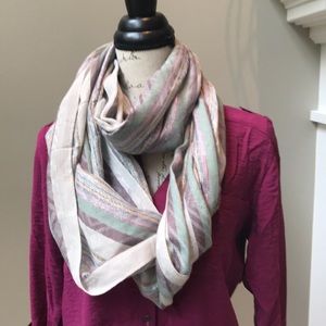 Infinity scarf